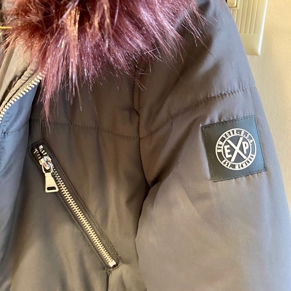 Express Coat - Picture 2 of 4